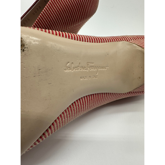 Salvatore Ferragamo Vara Bow Pumps Size 5 Leather Heels w Dust Bag - Picture 8 of 9